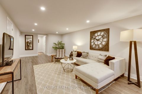 Photo 10 at 21 Bathford Crescent, Bayview Village, Toronto