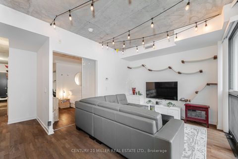 Photo 8 at 301 - 15 Beverley Street, Chinatown, Toronto Photo 8 at 301 - 15 Beverley Street, Chinatown, Toronto