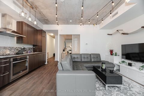 Photo 14 at 301 - 15 Beverley Street, Chinatown, Toronto Photo 14 at 301 - 15 Beverley Street, Chinatown, Toronto