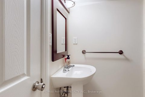 Photo 45 at 26 Sandfield Drive, Aurora Highlands, Aurora