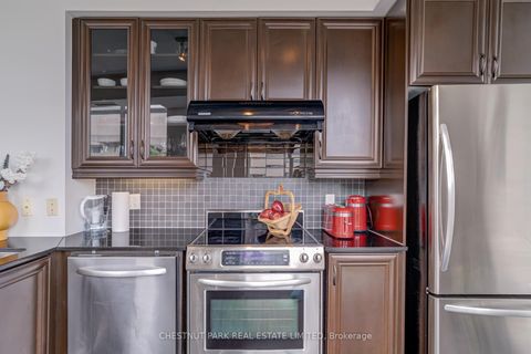 Photo 6 at 1711 - 736 Spadina Avenue, University, Toronto