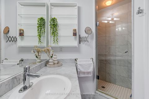 Photo 11 at 1711 - 736 Spadina Avenue, University, Toronto
