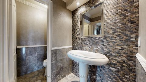 Photo 18 at 458 Beverley Glen Boulevard, Beverley Glen, Vaughan