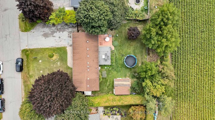 Photo 7 at 20 Lallien Drive, Bond Head, Bradford West Gwillimbury