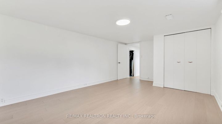 Photo 43 at 20 Lallien Drive, Bond Head, Bradford West Gwillimbury