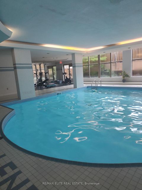 Photo 3 at 323 - 65 Scadding Avenue, Waterfront Communities C8, Toronto