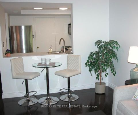 Photo 10 at 323 - 65 Scadding Avenue, Waterfront Communities C8, Toronto