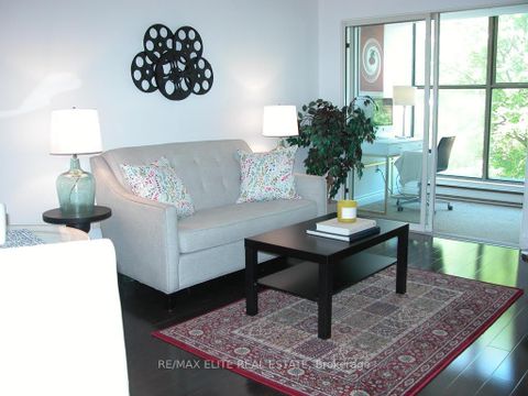 Photo 11 at 323 - 65 Scadding Avenue, Waterfront Communities C8, Toronto