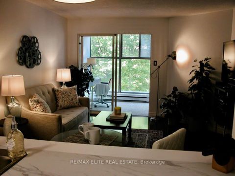 Photo 13 at 323 - 65 Scadding Avenue, Waterfront Communities C8, Toronto