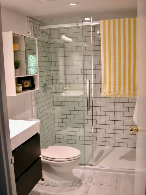 Photo 18 at 323 - 65 Scadding Avenue, Waterfront Communities C8, Toronto