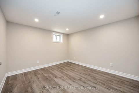 Photo 26 at 12 Rosalie Avenue N, CFB, Toronto