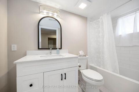 Photo 29 at 12 Rosalie Avenue N, CFB, Toronto