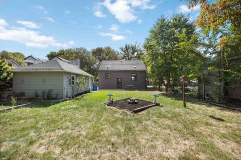 Photo 32 at 12 Rosalie Avenue N, CFB, Toronto