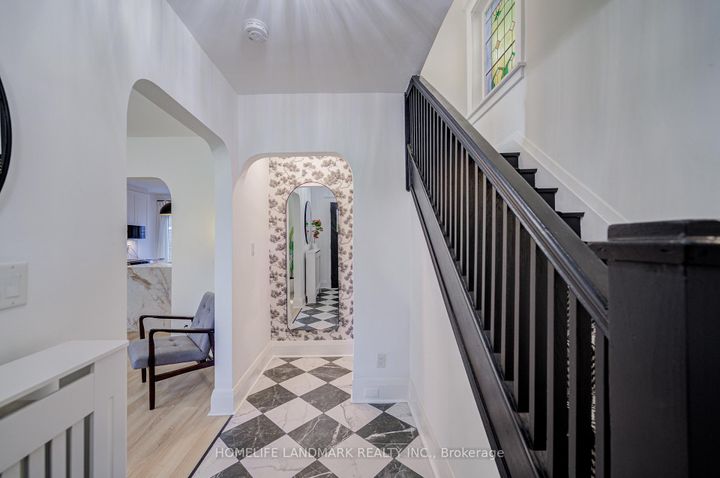 Photo 4 at 5 Beachview Crescent, Danforth, Toronto
