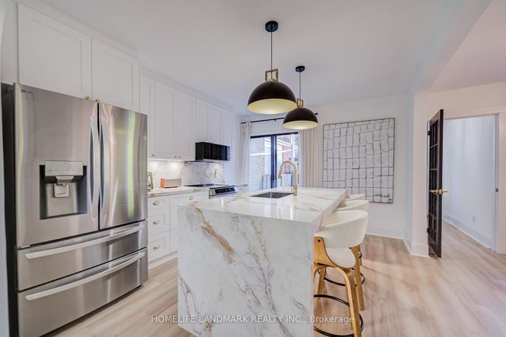 Photo 10 at 5 Beachview Crescent, Danforth, Toronto