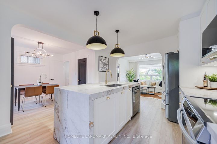 Photo 13 at 5 Beachview Crescent, Danforth, Toronto