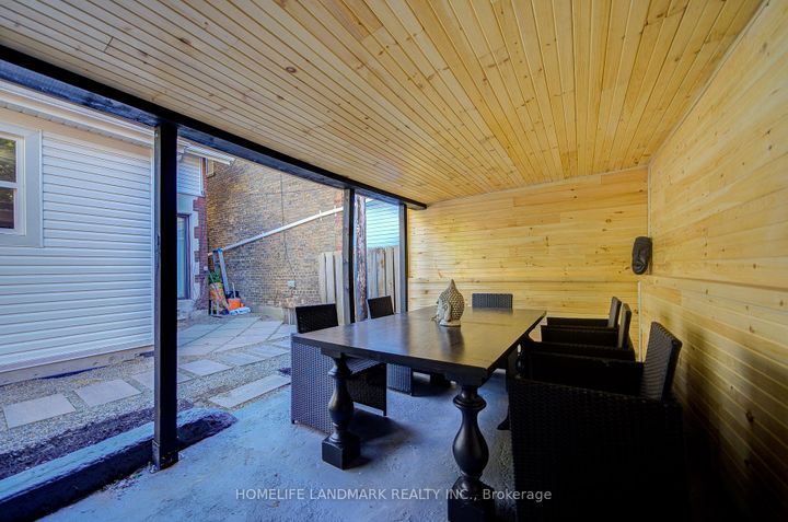 Photo 35 at 5 Beachview Crescent, Danforth, Toronto