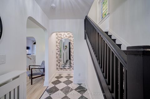 Photo 4 at 5 Beachview Crescent, Danforth, Toronto