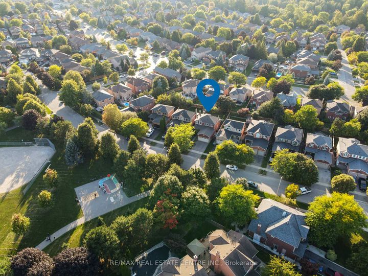 Photo 1 at 21 Watson Road, Georgetown, Halton Hills