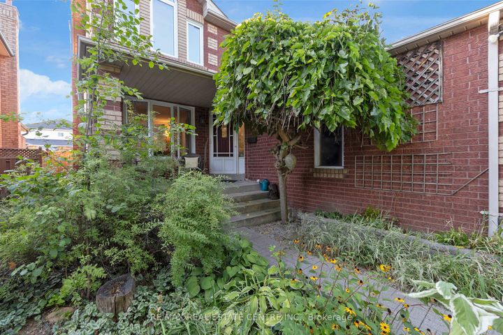 Photo 5 at 21 Watson Road, Georgetown, Halton Hills