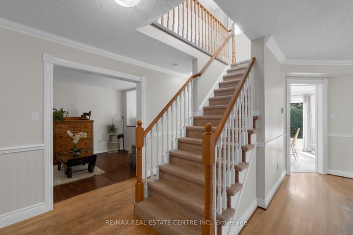 Photo 7 at 21 Watson Road, Georgetown, Halton Hills