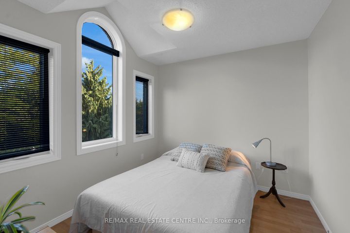 Photo 32 at 21 Watson Road, Georgetown, Halton Hills