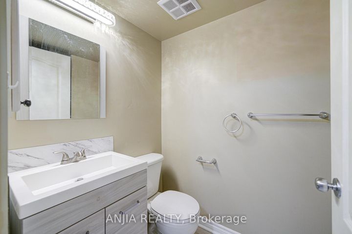 Photo 13 at 908 - 1 Rean Drive, Bayview Village, Toronto