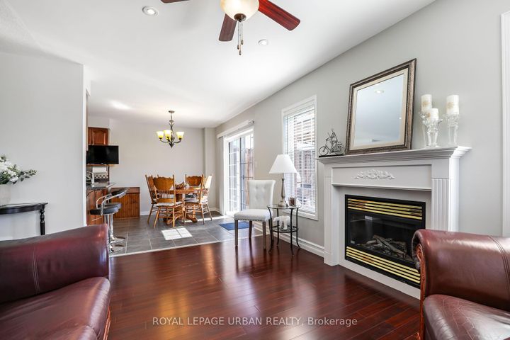Photo 16 at 1081 Keswick Court, Pinecrest, Oshawa