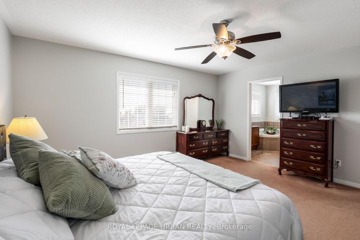 Photo 28 at 1081 Keswick Court, Pinecrest, Oshawa