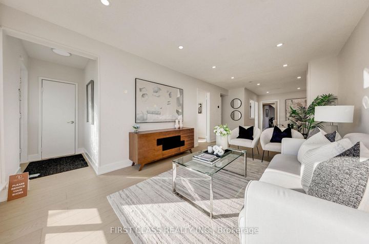 Photo 2 at 214 Linden Avenue, Kennedy Park, Toronto