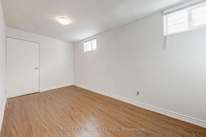 Photo 31 at 214 Linden Avenue, Kennedy Park, Toronto