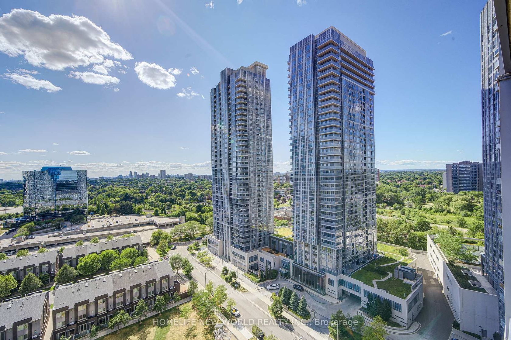 1815 - 181 Village Green Square E, Malvern West, Toronto 
