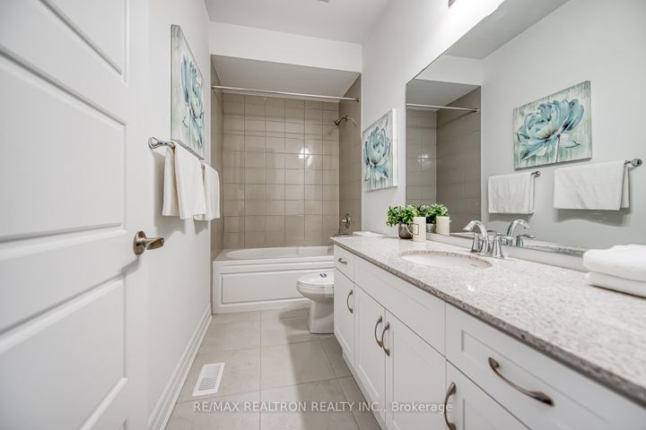 Photo 35 at 63 Greenridge Crescent, Victoria Square, Markham