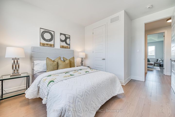 Photo 39 at 63 Greenridge Crescent, Victoria Square, Markham