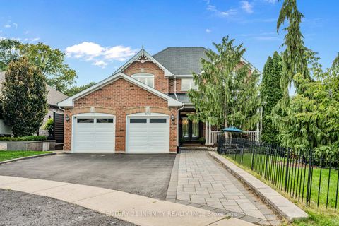 Photo 1 at 973 Mountview Court, Pinecrest, Oshawa
