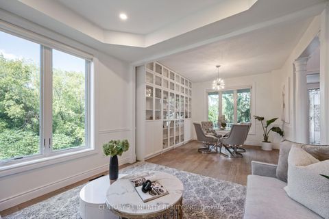 Photo 8 at 973 Mountview Court, Pinecrest, Oshawa