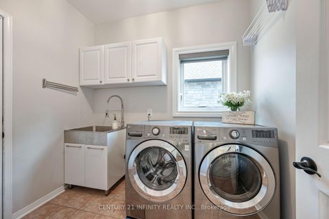 Photo 18 at 973 Mountview Court, Pinecrest, Oshawa