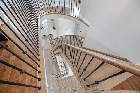 Photo 20 at 973 Mountview Court, Pinecrest, Oshawa