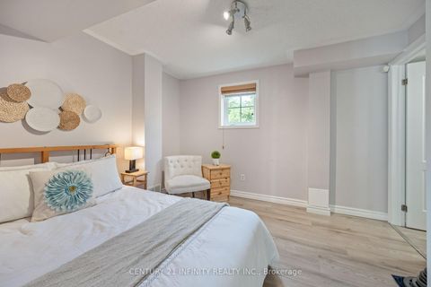 Photo 37 at 973 Mountview Court, Pinecrest, Oshawa