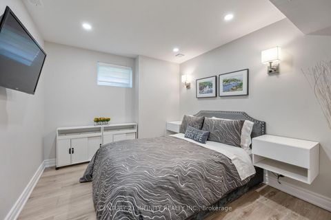 Photo 40 at 973 Mountview Court, Pinecrest, Oshawa