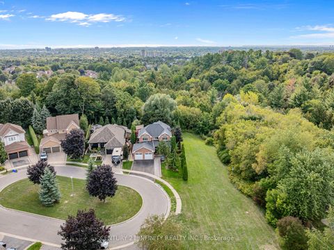 Photo 48 at 973 Mountview Court, Pinecrest, Oshawa