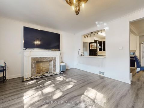 Photo 5 at 61 Talbot Road, Newtonbrook West, Toronto
