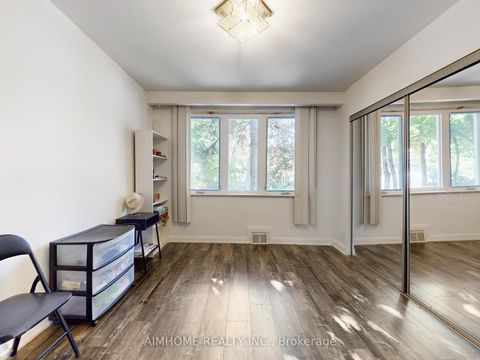 Photo 12 at 61 Talbot Road, Newtonbrook West, Toronto