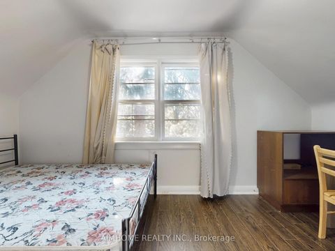 Photo 26 at 61 Talbot Road, Newtonbrook West, Toronto