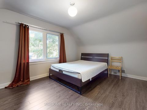 Photo 27 at 61 Talbot Road, Newtonbrook West, Toronto