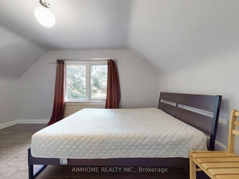 Photo 28 at 61 Talbot Road, Newtonbrook West, Toronto