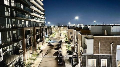 Photo 14 at #512 - 38 Honeycrisp Crescent N, Vaughan Corporate Centre, Vaughan