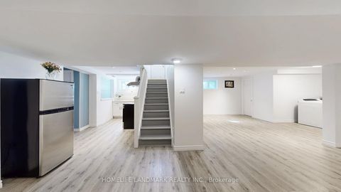Photo 22 at 11 Uplands Avenue, Uplands, Vaughan