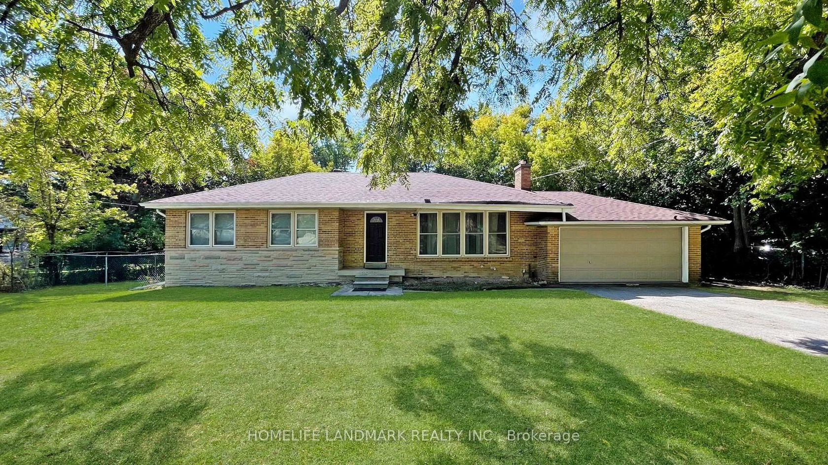 11 Uplands Avenue, Uplands, Vaughan 