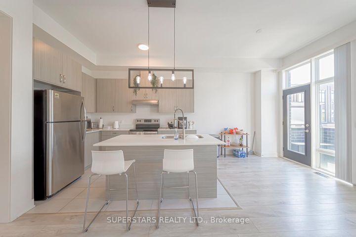Photo 2 at 179 Carpaccio Avenue, Vellore Village, Vaughan